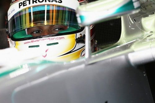 F1 - Lewis Hamilton é o mais rápido do 1º dia de treinos livres na Malásia