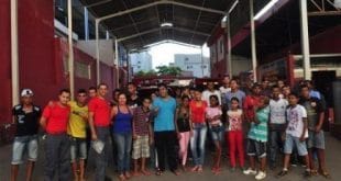 Montes Claros - Corpo de Bomberios recebe visita de adolescentes do CRAS Maracanã
