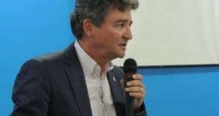 Montes Claros - Torquato é empossado na ACI e destaca união das entidades