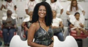 Ex-faxineira, Heloísa Helena Assis é proprietária do instituto Beleza Natural, que atualmente conta com 1,7 mil empregados. Sua história de sucesso chegou a inspirar a criação de uma personagem na novela Avenida Brasil