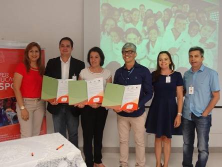 Montes Claros - Prefeitura de Montes Claros renova convênio com o Instituto Alpargatas
