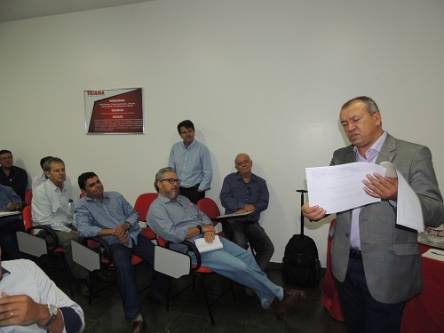 Paulo Guedes, Secretário da Sedinor, ficou impressionado com os dados apresentados e se prontificou a reverter o quadro desfavorável ao norte de Minas