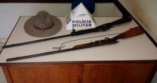 Norte de Minas - PM de meio ambiente apreende armas de fogo na zona rural de Olhos D'Água