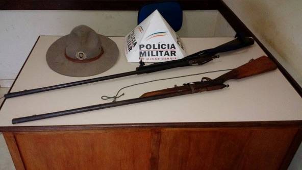 Norte de Minas - PM de meio ambiente apreende armas de fogo na zona rural de Olhos D'Água