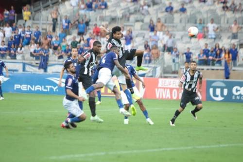 Campeonato Mineiro 2015 - Atlético-MG vence Cruzeiro, aumenta tabu e chega à final do Campeonato