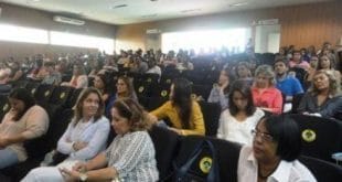Montes Claros - Saúde Bucal capacita profissionais para atendimento de pacientes especiais em Montes Claros