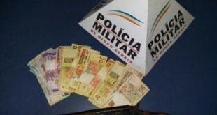 Montes Claros - PM prende dois jovens durante assalto no bairro Esplanada