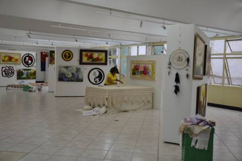 Cultura Moc - Centro Cultural recebe exposição de artesãs montes-clarenses