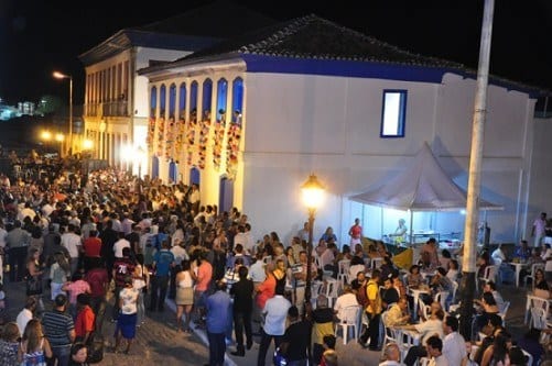 Cultura Moc - "Noite de Seresta" trará boa música para Montes Claros