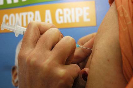 Montes Claros - Saúde sem Limites e Dia D de Vacinação contra a Gripe marcam este sábado em Montes Claros