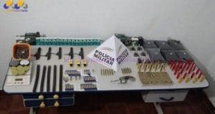 Norte de Minas - PM apreende arma e quase mil muniçõe em Montalvânia