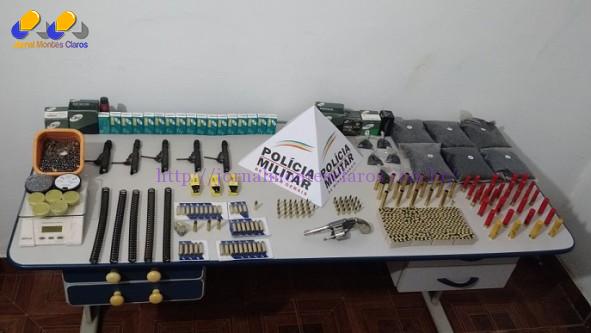 Norte de Minas - PM apreende arma e quase mil muniçõe em Montalvânia