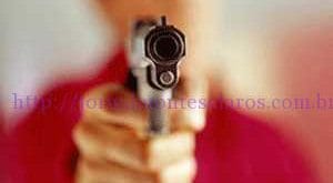 Montes Claros - Homem sofre tentativa de assassinato na Vila Alice