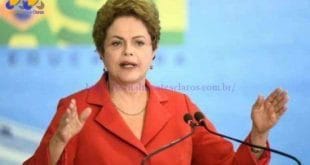 Dilma Rousseff sancionou a lei que prorroga até 2019 a política de reajuste do salário mínimo