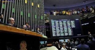 Câmara Federal rejeita emenda que previa redução da maioridade penal para crimes graves