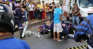 Montes Claros - Acidente entre moto e caminhão deixa uma pessoa morta em frente ao Mercado Municipal