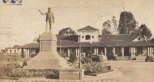 foto antiga da Praça Governador Raul Soares, mais conhecida por Praça da Estação Ferroviária