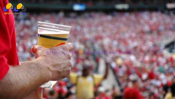 MG - Governador de Minas Gerais sanciona lei que libera cerveja nos estádios de Minas