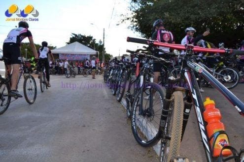 Montes Claros - Evento ciclístico "GAROTAS DE BIKE" reúne multidão na Praça dos Jatobás‏