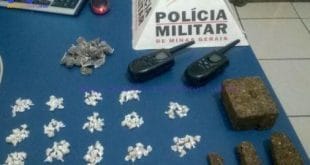 Drogas apreendidas pela Polícia Militar no dia 25/08/2015 no bairro Vila Sion II em Montes Claros