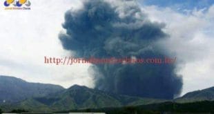Até o momento, a erupção não deixou vítimas Foto: Jiji Press / AFP