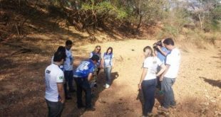 Norte de Minas - Equipe de congressistas e ambientalistas visitam Rio Verde Grande para estudos