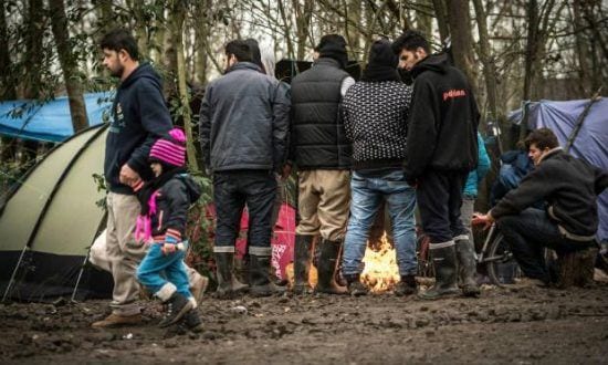No total, 844.176 migrantes desembarcaram na Grécia, 152.700 na Itália e 105 em Malta Foto: AFP