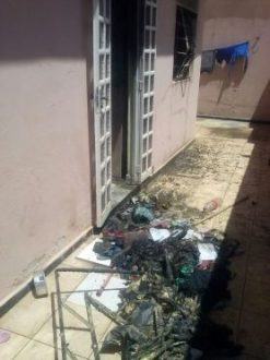 Montes Claros - Homem ateia fogo em casa para tentar suicidar-se