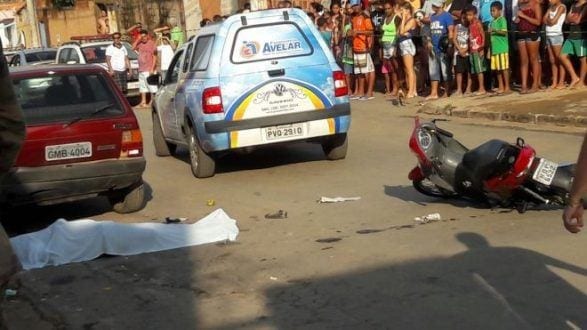 Montes Claros - Acidente de trânsito deixa um jovem morto no bairro Dona Gregória Foto: Diego Vidal