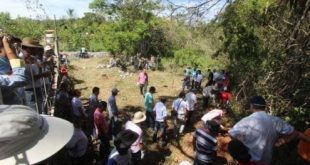 Montes Claros - Participantes iniciam modelo de barramento Base Zero no rio São Lamberto - Foto: Geraldo Humberto