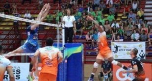 Três cartões vermelhos foram dados para a equipe mineira no quarto set, comprometendo resultado final.