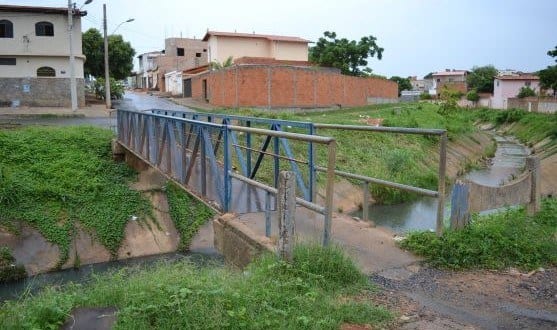 Montes Claros - Ponte sobre o córrego do Cintra irá beneficiar importantes regiões da cidade‏