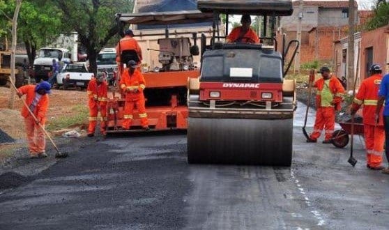 Montes Claros - MPE quer a interrupção de obras de asfalto em Montes Claros