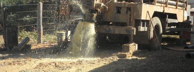 Norte de Minas - Governo Estadual inicia as obras de perfuração de poços na região afetada pela seca