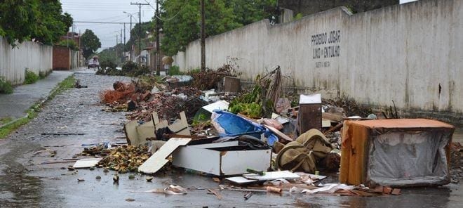 Montes Claros - Prefeitura de Montes Claros faz limpeza na cidade e pede ajuda comunitária