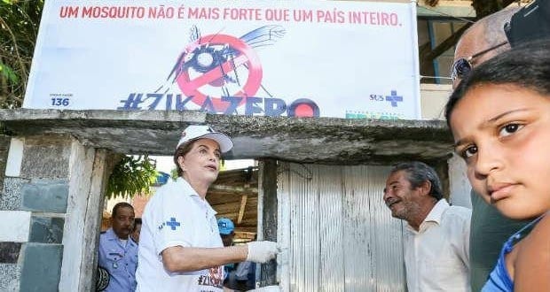 Foi algo nunca ter visto dessa forma: poda de árvores, limpeza de ruas e de um valão, e retirada de lixo