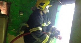 Norte de Minas - Casa pega fogo em Januária após criança acender isqueiro