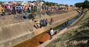 Montes Claros - Carroceiro morre ao cair com carroça em córrego em Montes Claros Foto: M.Miranda