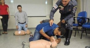 Montes Claros - Militar do Corpo de Bombeiros capacita colaboradores dos setores administrativos da Santa Casa
