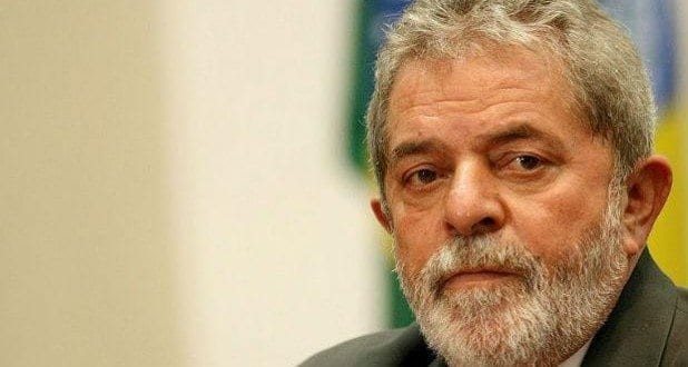 Em um trecho do depoimento, o petista comparou o imóvel na praia das Astúrias às unidades habitacionais do programa do governo federal tocado pela Caixa