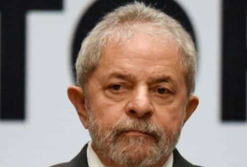 Lula ficou assustado com a falta de defensores do governo na reunião do PMDB