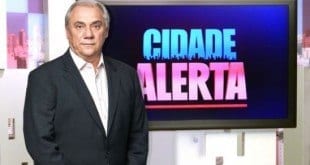 Apresentador do "Cidade Alerta", da Record, diz que está com "chigunCUNHA" em momento de crise no Brasil; ele será substituído por Luiz Bacci