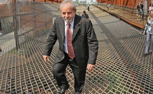 Polícia Federal lista viagens de familiares de Lula ao Panamá