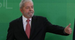 O senador Otto Alencar (PSD-BA) reuniu-se com Lula em um hotel. Foto Lula Marques/Agência PT