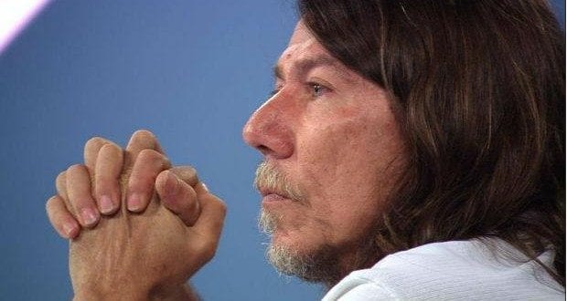 Segundo boletim médico, o cantor Lenine foi internado após apresentar alteração nos exames de rotina