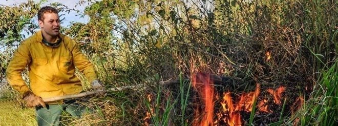 O contrato de brigadista pelo estado tem duração de quatro meses, abrangendo o período crítico de incêndios florestais