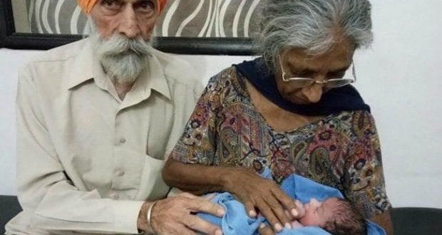 Daljinder Kaur deu à luz no a um menino, depois de um tratamento de fertilização in vitro junto ao seu marido, de 79 anos