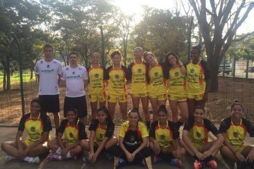 Handebol Montes Claros Juvenil Feminino vence por 44 a 15 no zonal do Brasileiro de Clubes
