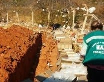 Todo o material foi descartado no aterro da cidade de Porteirinha, de forma que ficasse completamente inutilizável