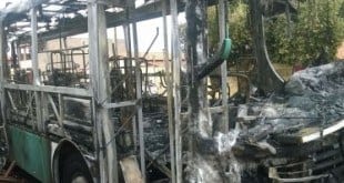 Montes Claros - Detentos ordenam incêndios em ônibus em retaliação à greve dos agentes penitenciários